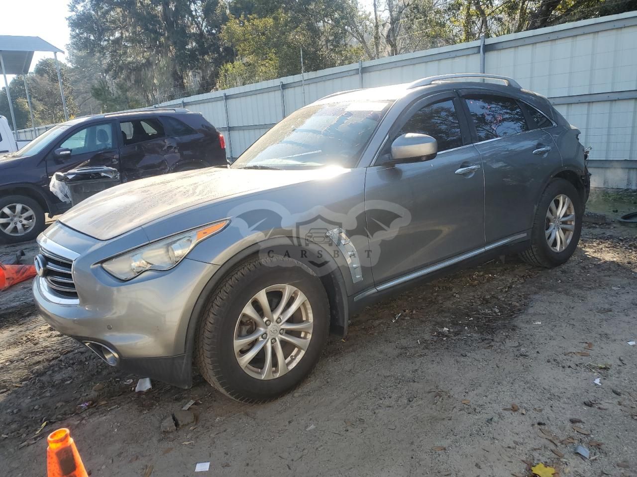 Infiniti FX 3.7L 6 2013