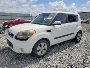 Kia Soul 2.0L 4 2013