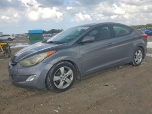 Hyundai Elantra 1.8L 4 2013