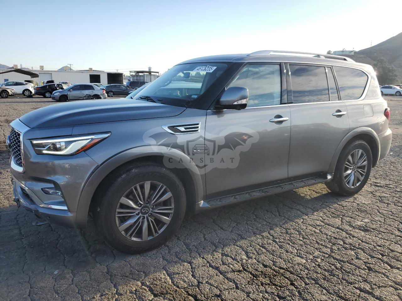 Infiniti QX80 LUXE 5.6L  8 2020