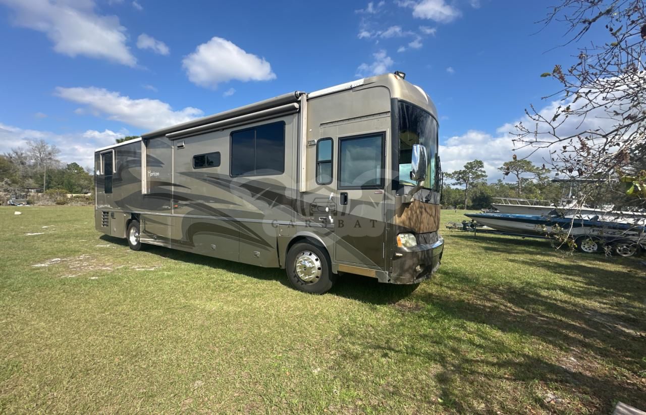 Freightliner X-line X LINE MOTOR HOME 8.9L 6 2005