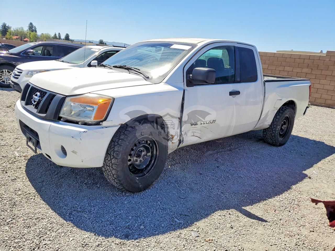 Nissan Titan 5.6L 8 2011