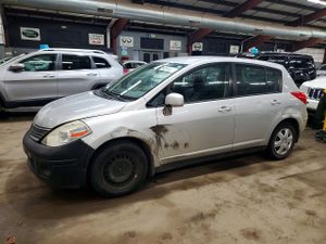 Nissan Versa 1.8L 4 2009