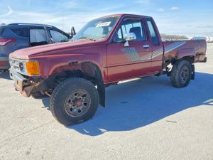 Toyota Hilux 2.4L 4 1987