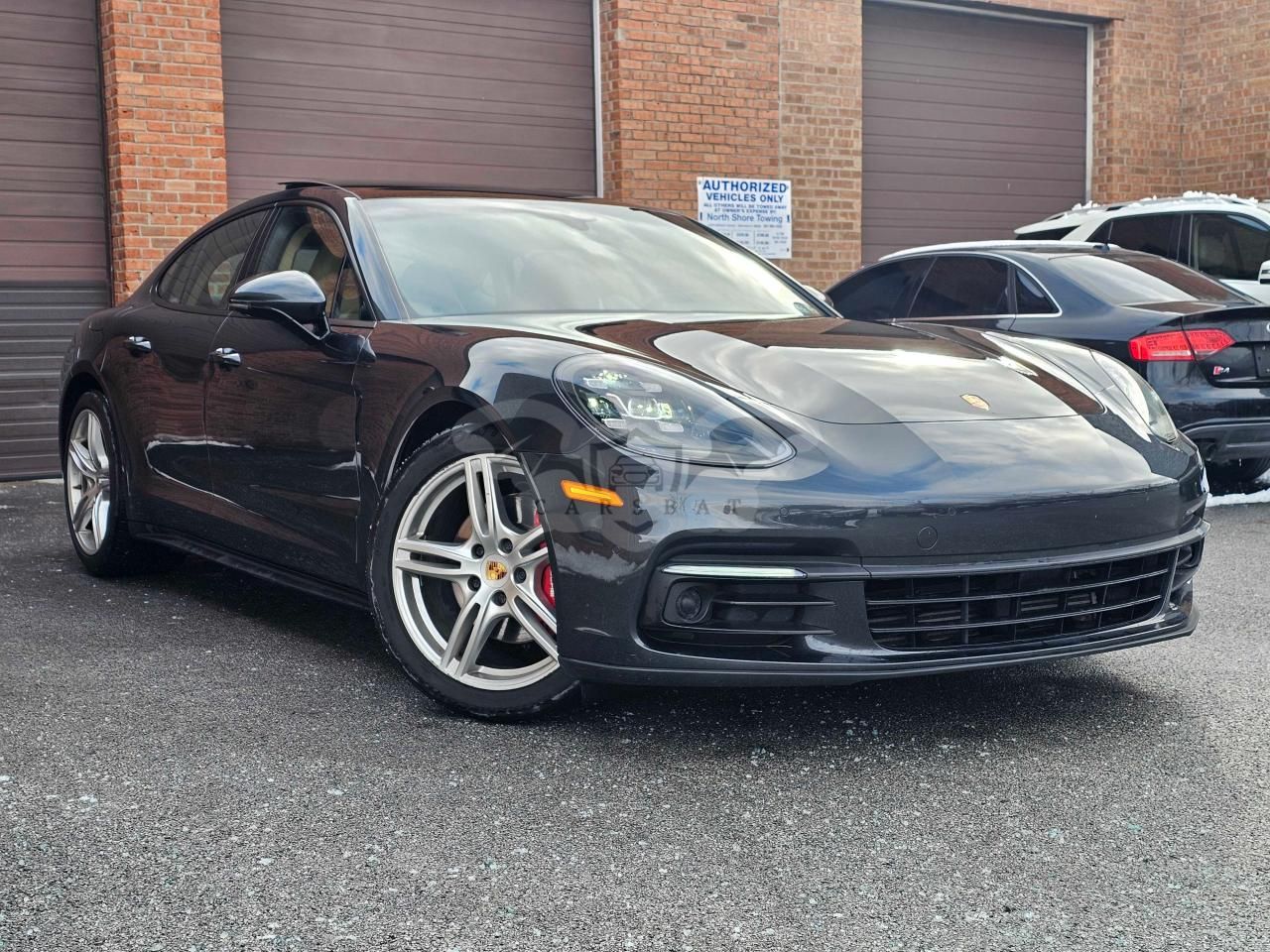 Porsche Panamera 4 3.0L 6 2018