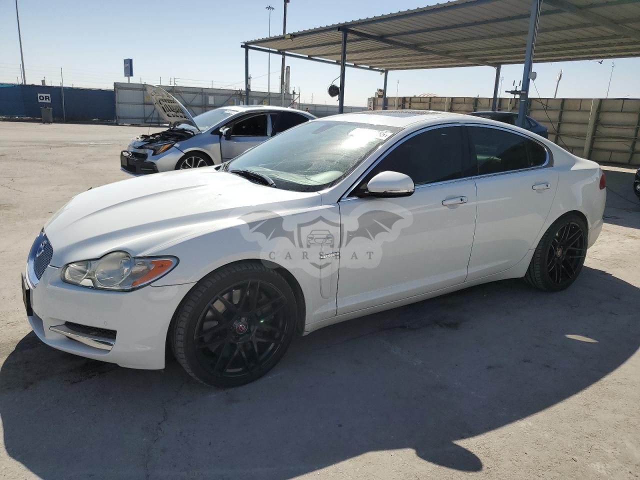 Jaguar XF SUPERCHARGED 5.0L 8 2011