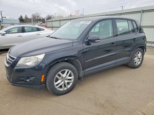 Volkswagen Tiguan 2.0L 4 2011