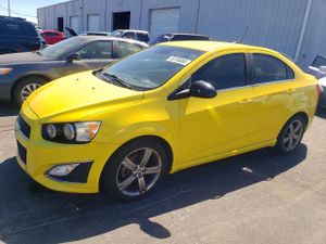 Chevrolet Aveo (Sonic) 1.4L 4 2015