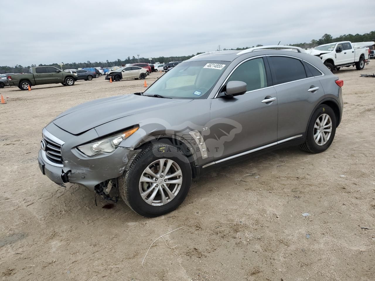 Infiniti QX70 3.7L 6 2015