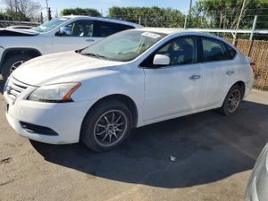 Nissan Sentra 1.8L 4 2015