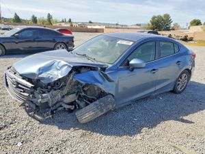 Mazda 3 2.0L 4 2015
