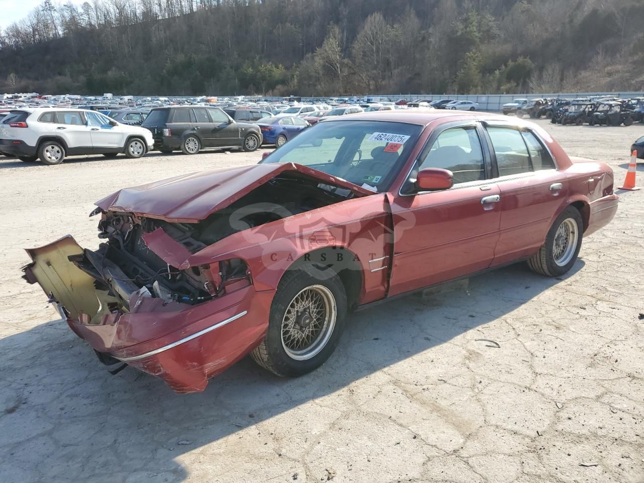 Ford Crown LX 4.6L 8 2001