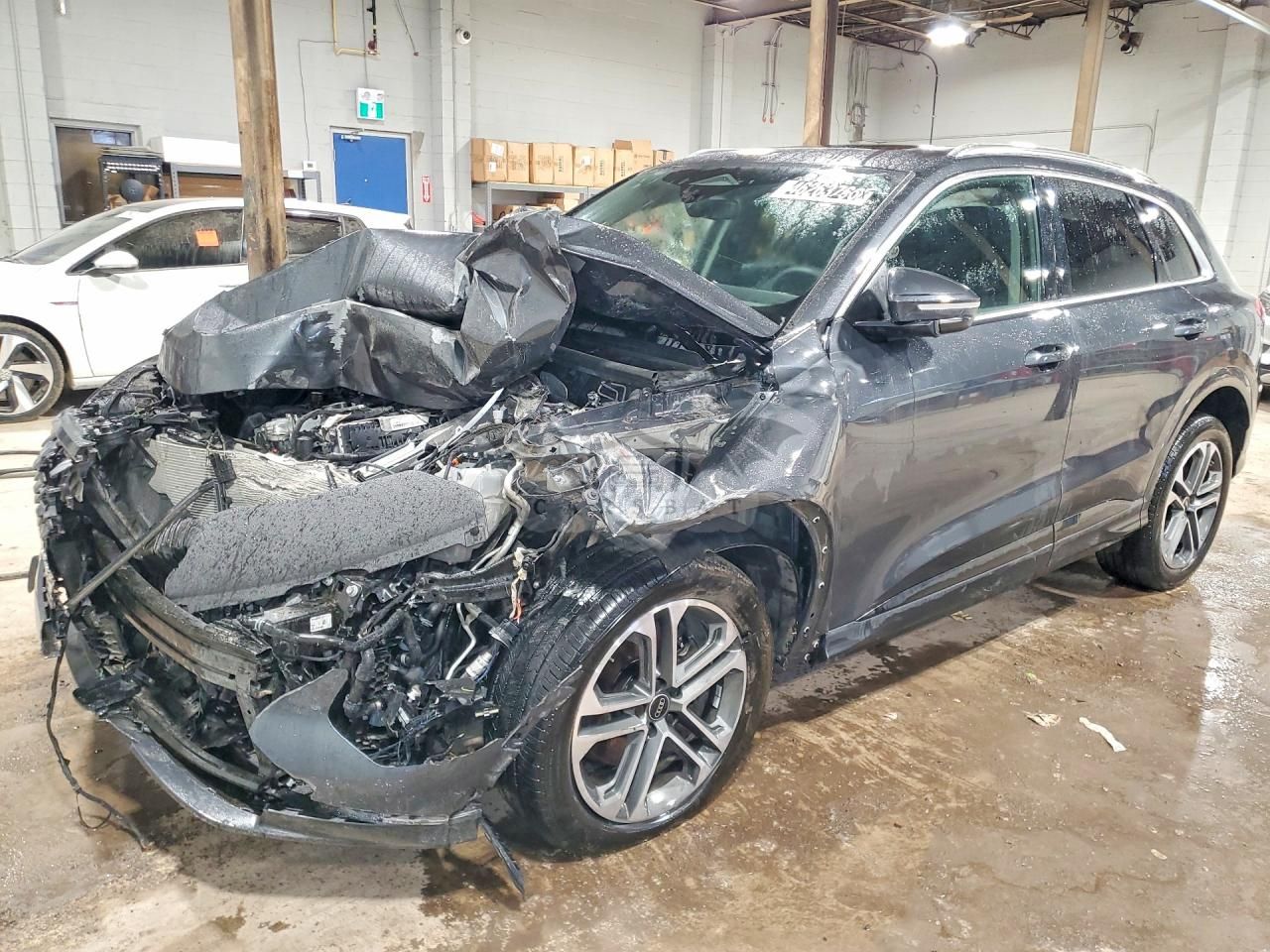 Audi Q5 2.0L 4 2025
