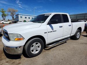 Dodge RAM 5.7L 8 2011