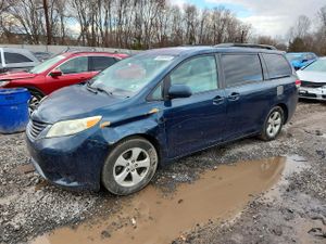 Toyota Sienna 3.5L 6 2012