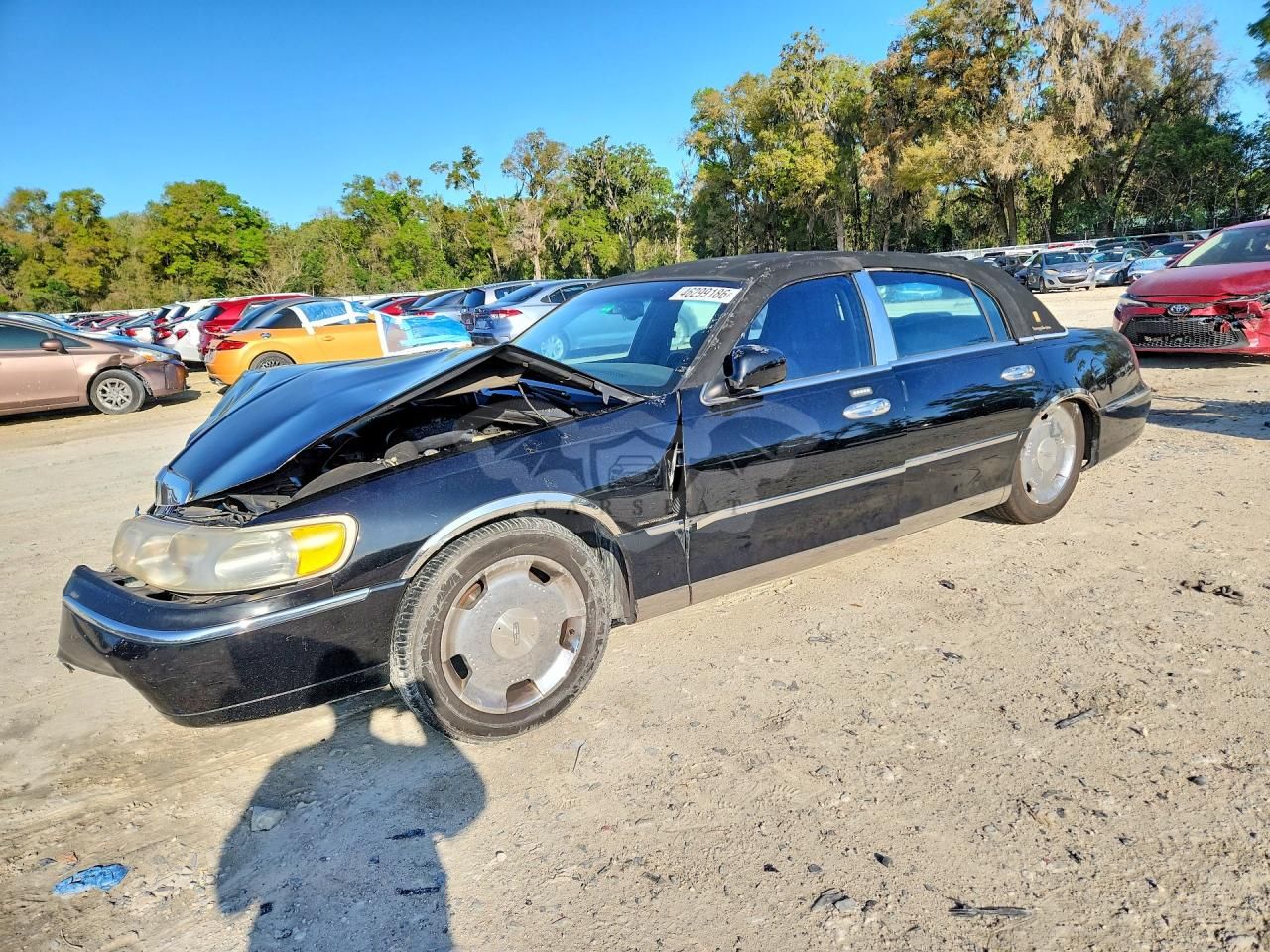 Lincoln Town Car 4.6L 8 2001