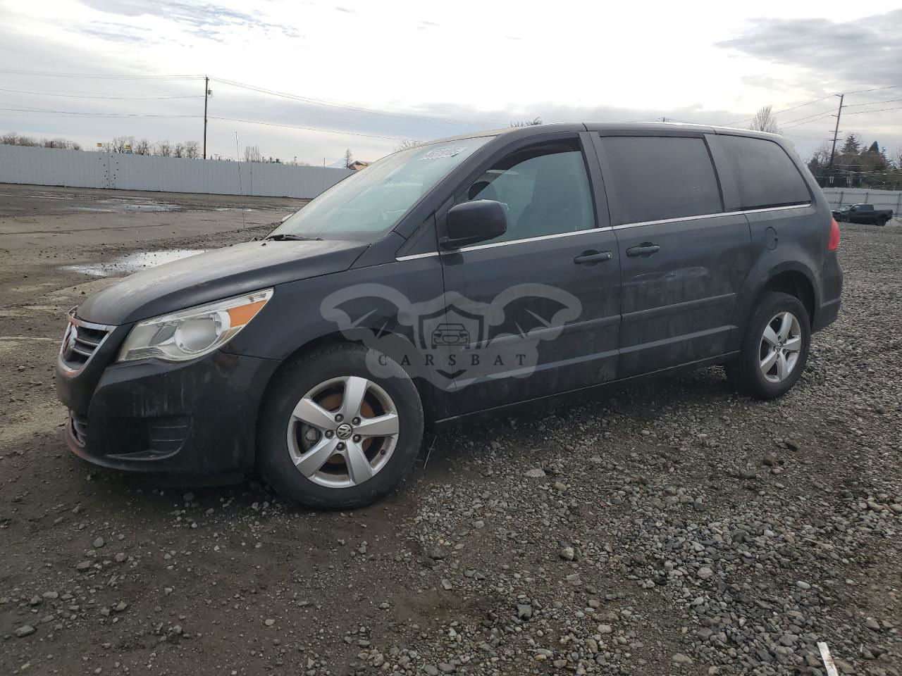 Volkswagen Routan SE 3.8L  6 2010