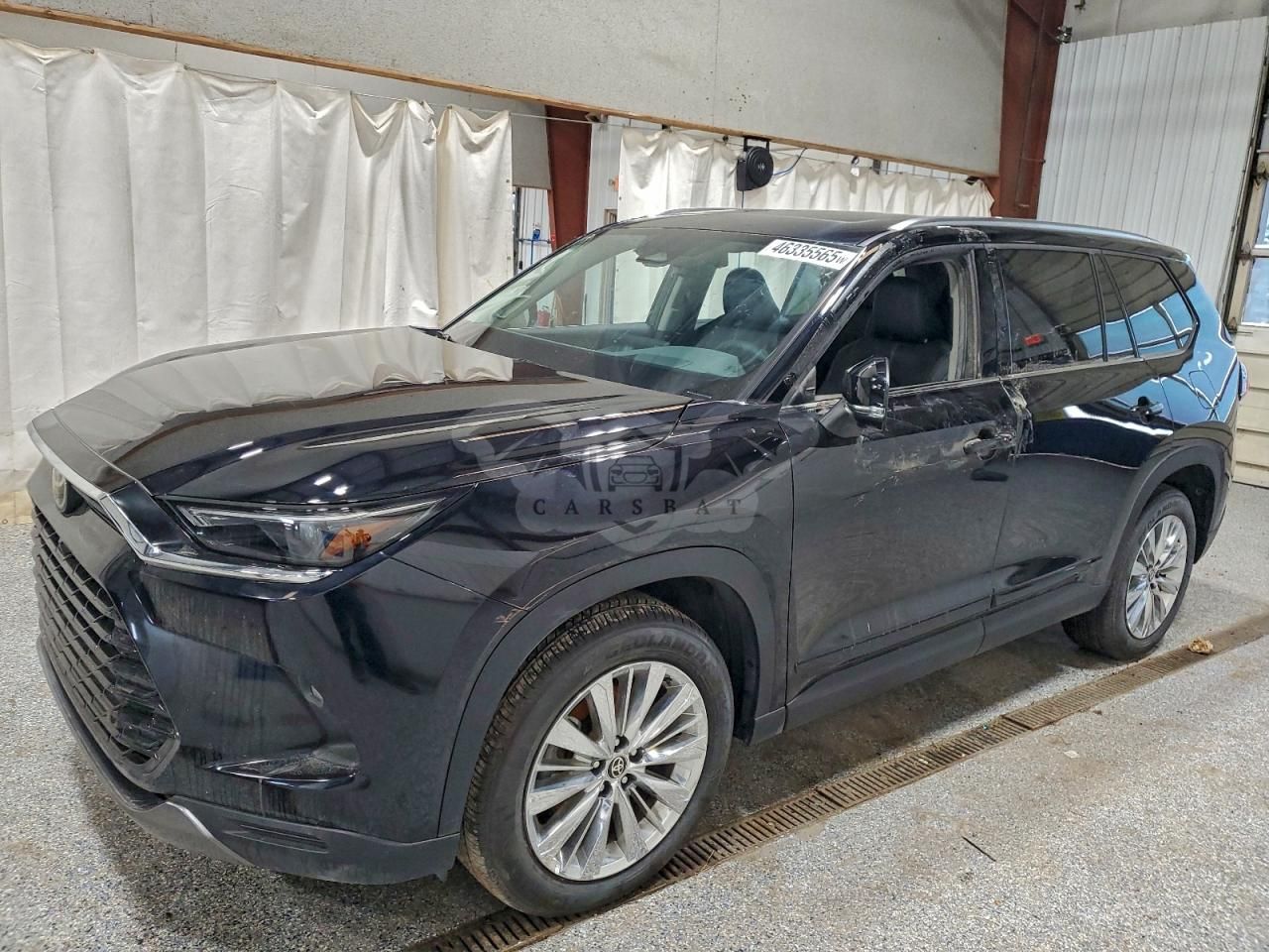 Toyota Grand Highlander LE 2.4L 4 2025