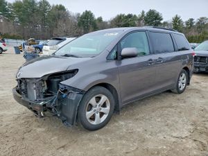 Toyota Sienna 3.5L 6 2011