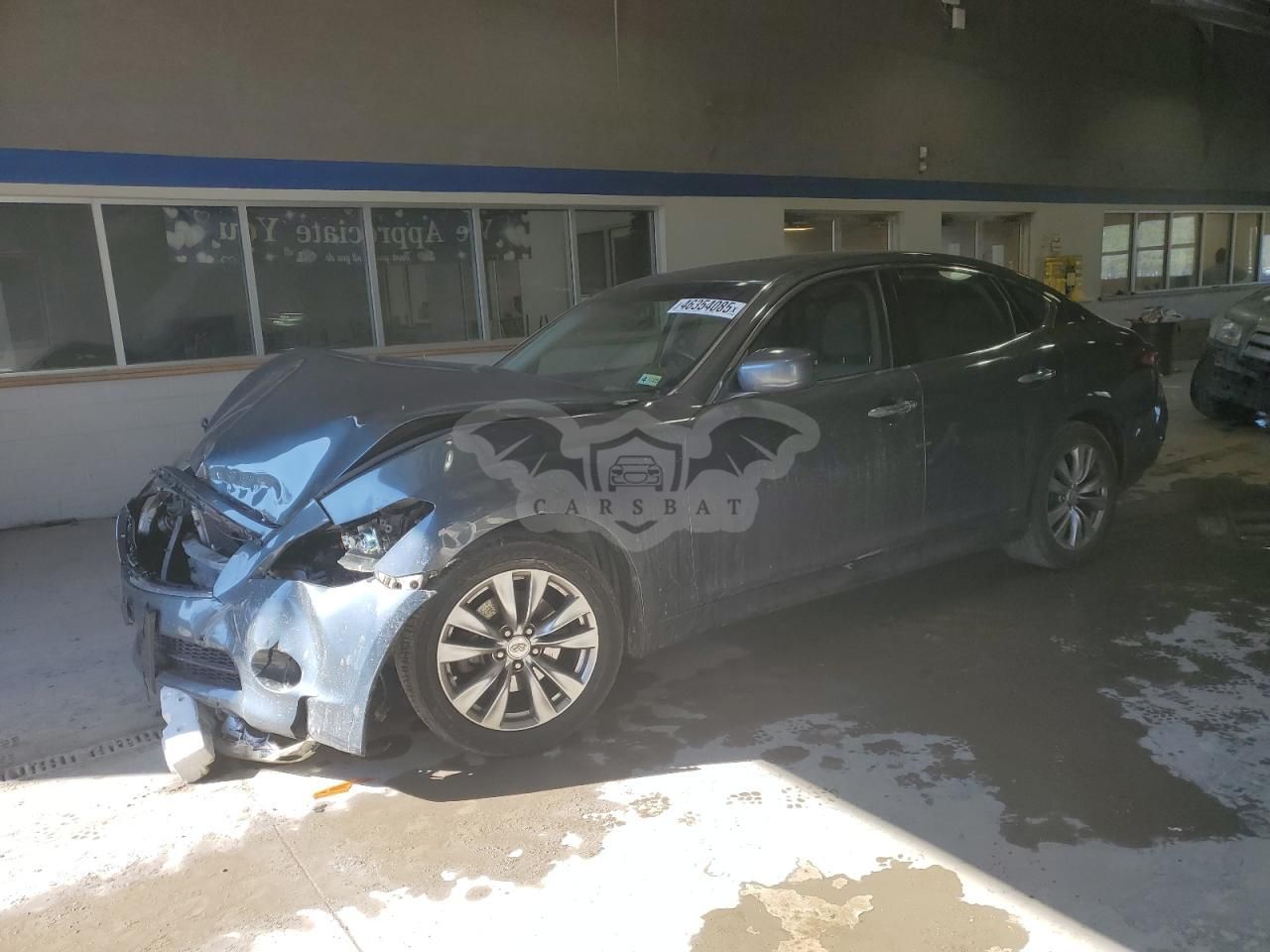 Infiniti M37 3.7L 6 2011