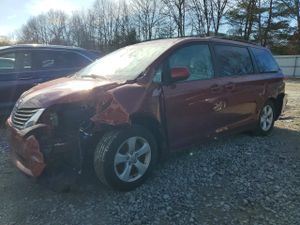 Toyota Sienna 3.5L 6 2012