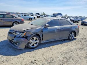 Toyota Camry 2.5L 4 2014