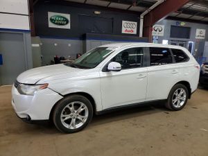 Mitsubishi Outlander 2.4L 4 2014
