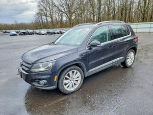 Volkswagen Tiguan 2.0L 4 2014