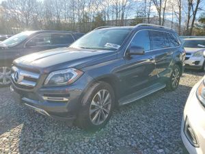 Mercedes-Benz GL 4.6L 8 2013
