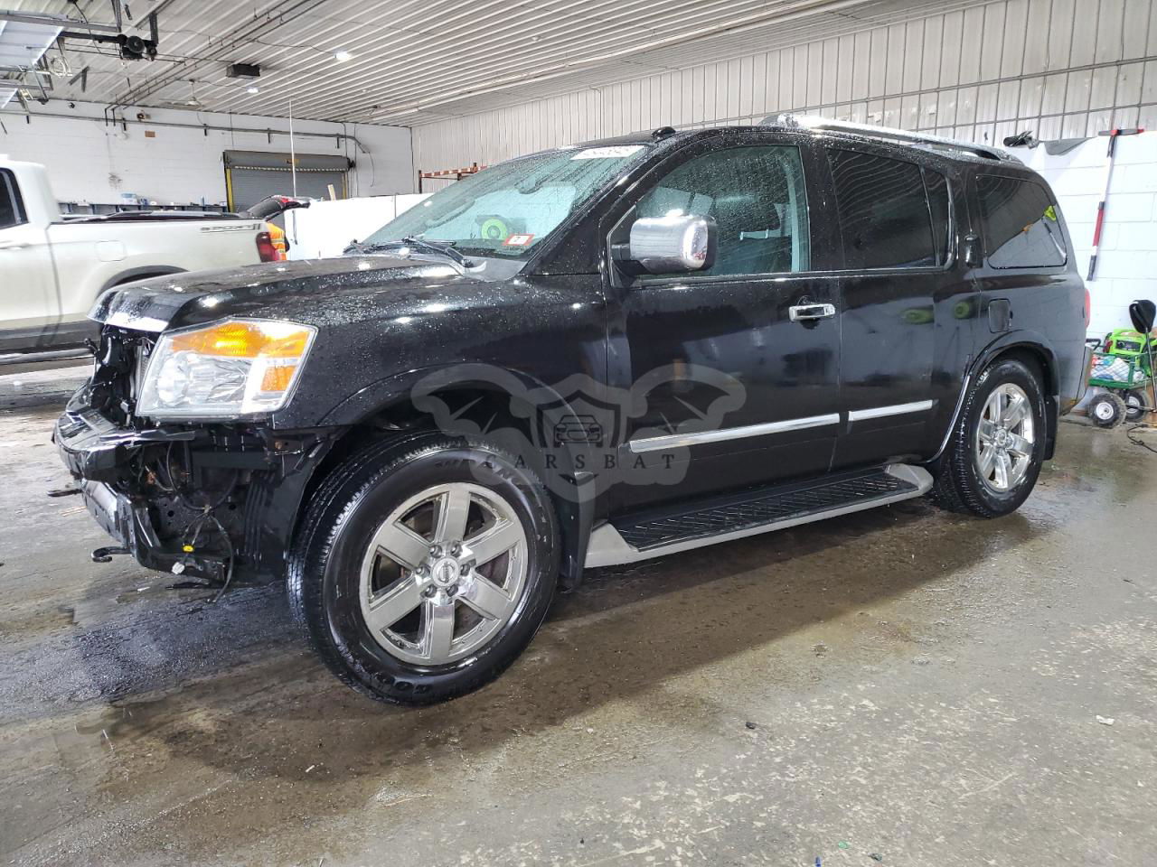 Nissan Armada SV 5.6L  8 2011