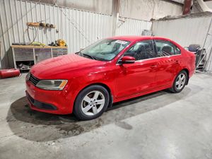 Volkswagen Jetta 2.0L 4 2013