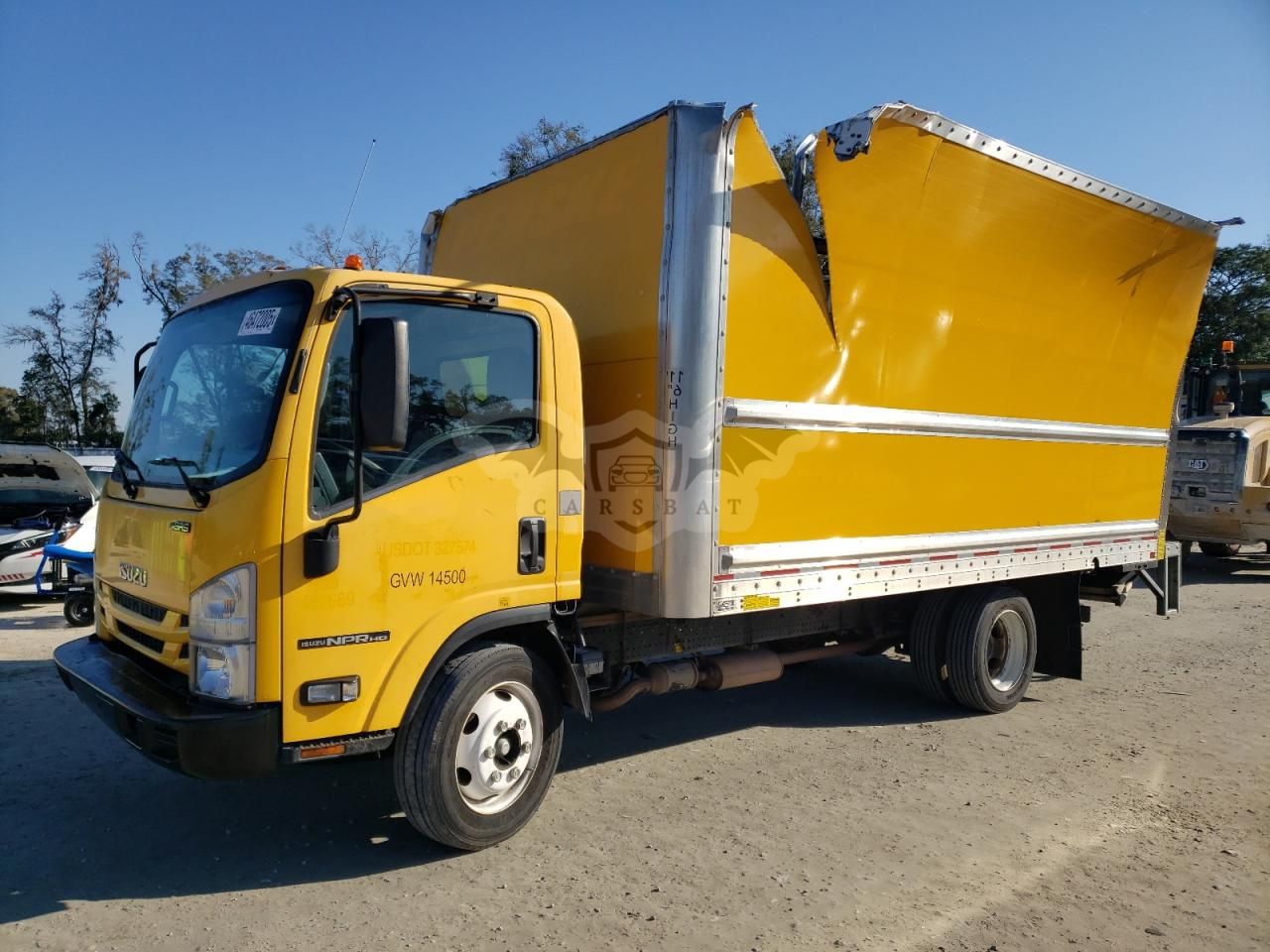 Isuzu NPR 6.6L 8 2021