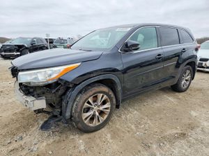 Toyota Highlander 3.5L 6 2015