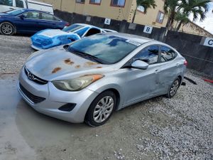 Hyundai Elantra 1.8L 4 2013
