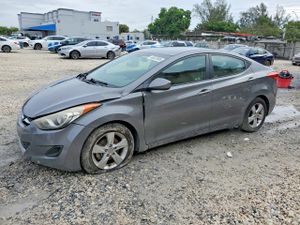 Hyundai Elantra 1.8L 4 2013