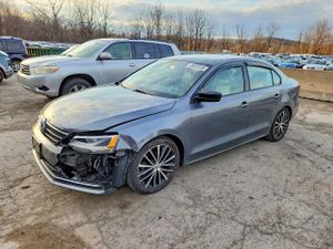 Volkswagen Jetta 1.8L 4 2015