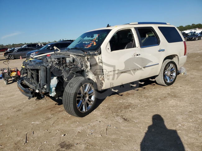 Cadillac Escalade LUXURY 6.2L  8 2010