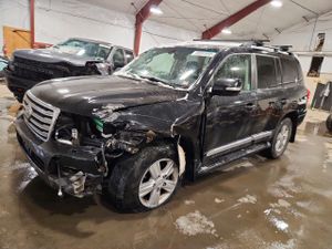 Toyota Land Cruiser 5.7L 8 2014
