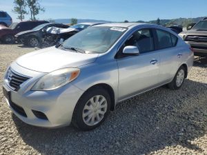 Nissan Versa 1.6L 4 2013