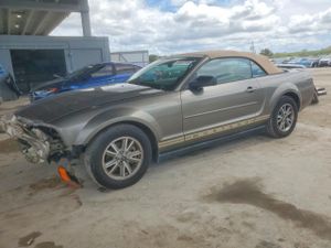 Ford Mustang 4.0L 6 2005