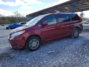 Toyota Sienna 3.5L 6 2011
