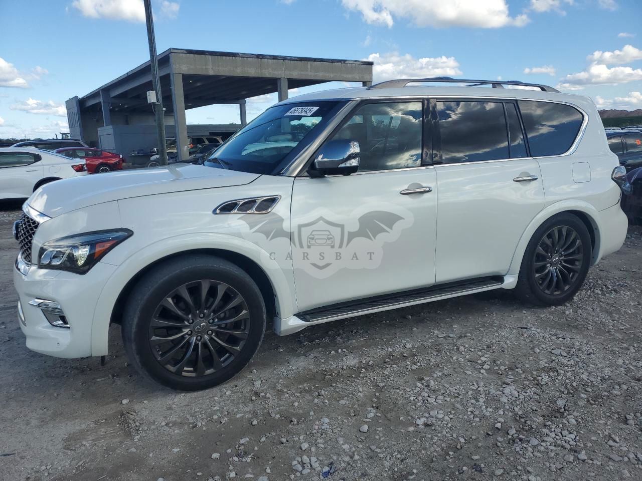 Infiniti QX80 5.6L  8 2015