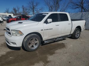 Dodge RAM SPORT 5.7L 8 2012