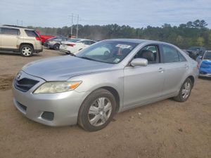 Toyota Camry 2.5L 4 2010
