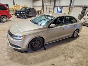 Volkswagen Jetta 1.8L 4 2014