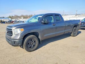Toyota Tundra 5.7L 8 2015