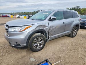 Toyota Highlander 3.5L 6 2015
