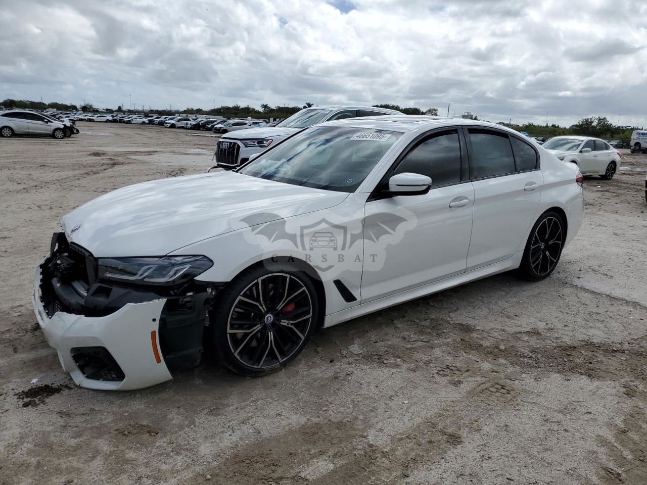 BMW M5 4.4L  8 2023