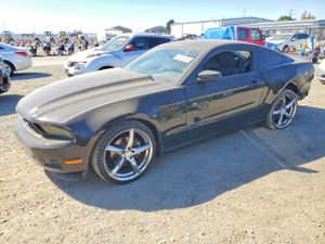 Ford Mustang 3.7L 6 2011