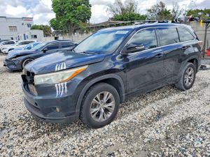 Toyota Highlander 3.5L 6 2015